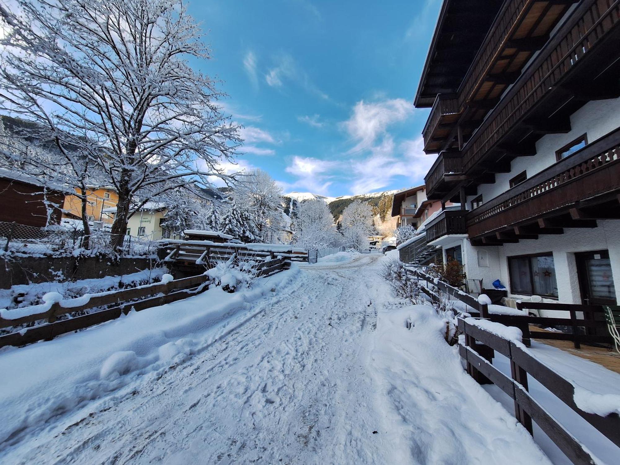 Apartment Peacock - Steinbock Lodges Zell am See Ngoại thất bức ảnh